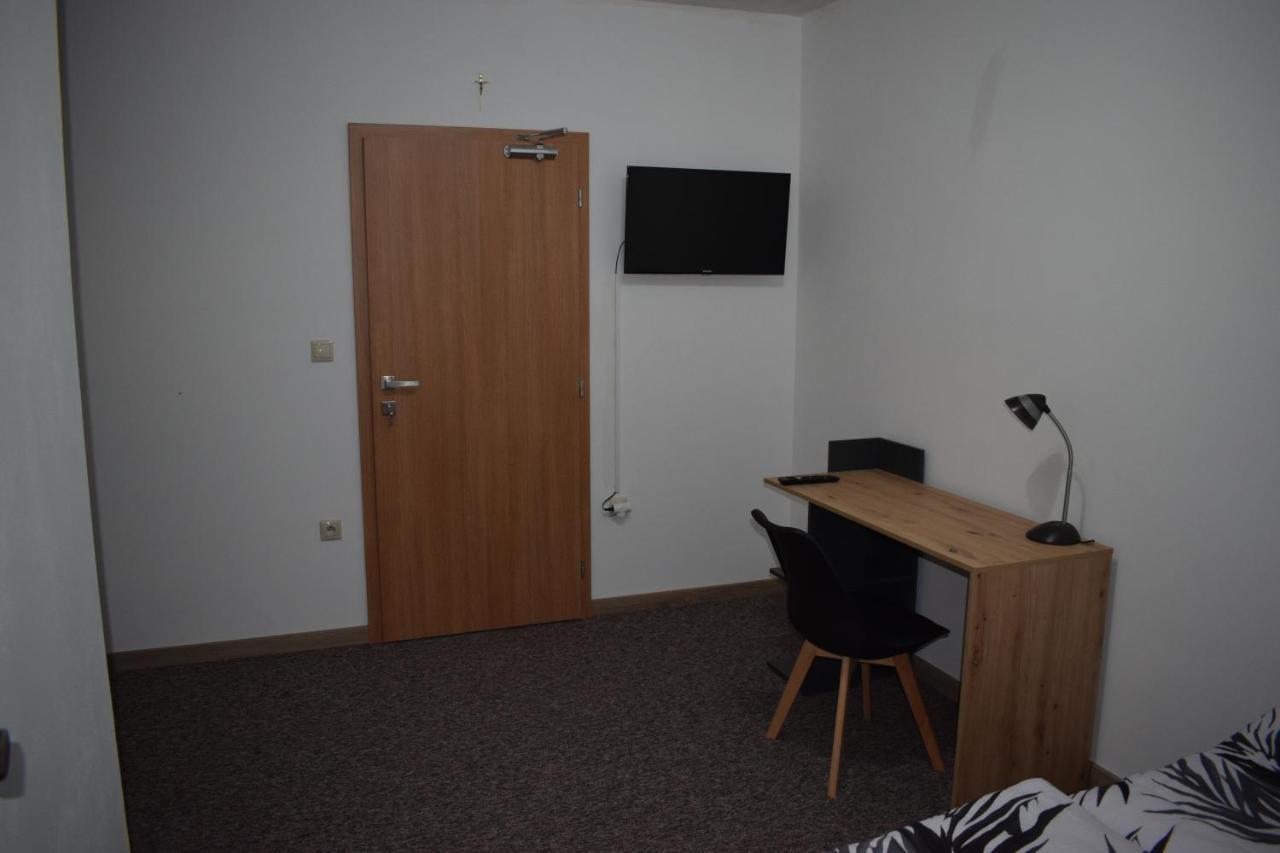 Hotel Ms-Ubytovanie Dolny Kubin Exteriér fotografie